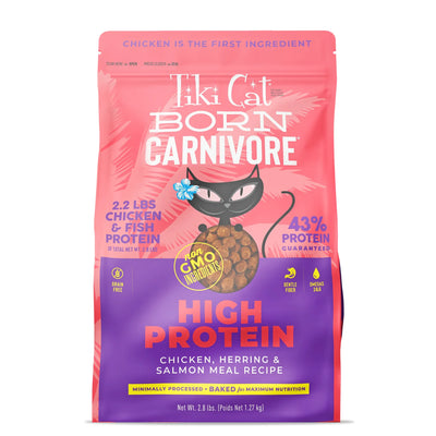 Tiki Cat Born Carnivore High Protein, pollo, arenque y salmón · bolsa frontal