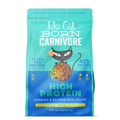 Tiki Cat Born Carnivore High Protein, arenque y salmón · bolsa frontal