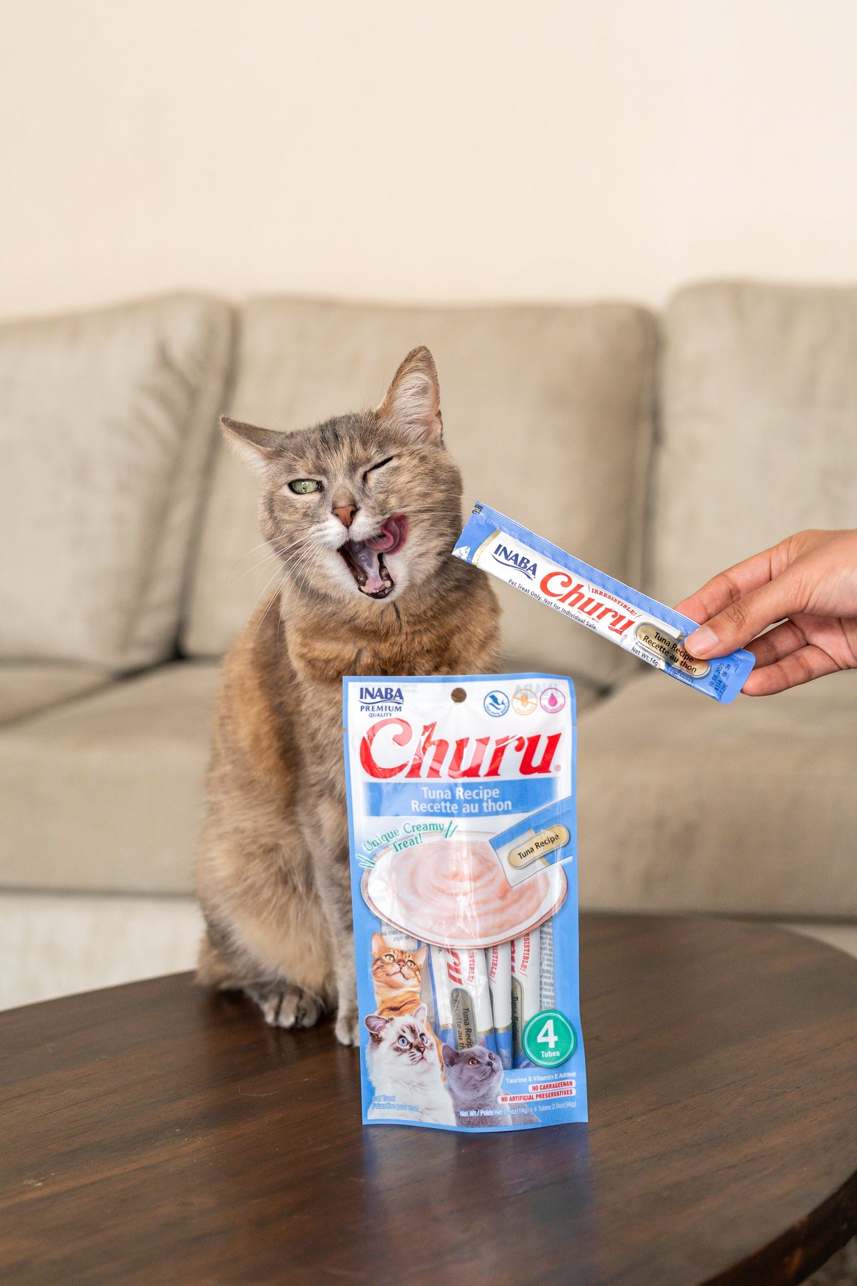 Inaba Churu | Premio cremoso para gatos sabor atún — foto oficial INABA Churu