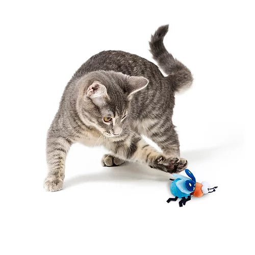 Gigwi | Juguete para gatos Luciérnaga "Shining Friends" con luz LED activada y catnip en el interior — foto oficial GiGwi