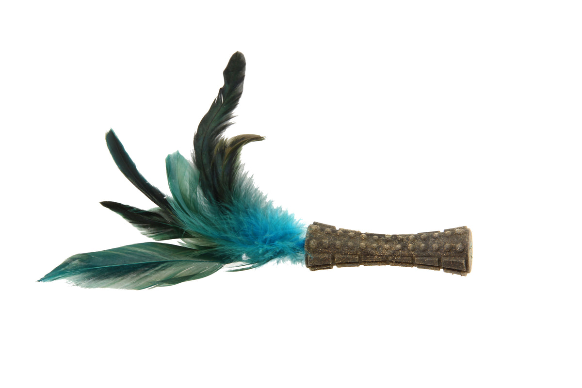 GiGwi | Juguete para gatos Catnip 'Johnny Stick' con un lado de pluma natural — imagen oficial principal