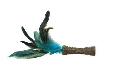 GiGwi | Juguete para gatos Catnip 'Johnny Stick' con un lado de pluma natural — imagen oficial principal