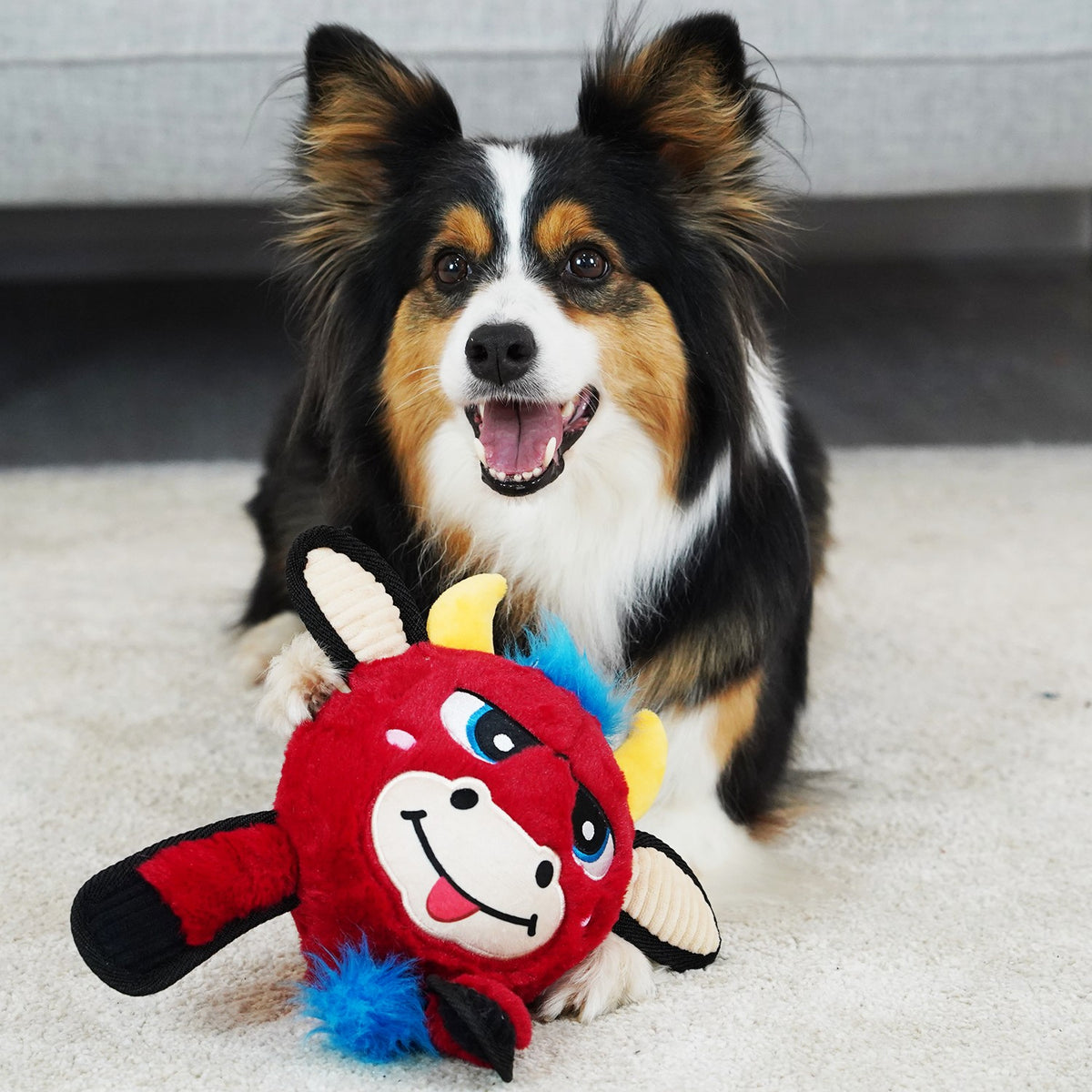 Gigwi | Juguete para perros JUMBALL felpa rojo toro M