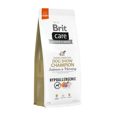 Brit Care Dog Hypoallergenic Dog Show Champion — envase oficial referencial
