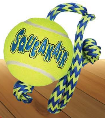 KONG SqueakAir Ball with Rope — imagen referencial del catálogo Vetpharma; presentación según la opción seleccionada