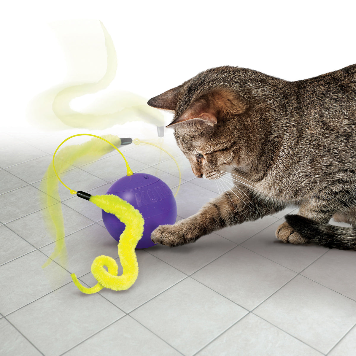 KONG Purrsuit Whirlwind Replacement Tails 2-pk · foto de uso oficial
