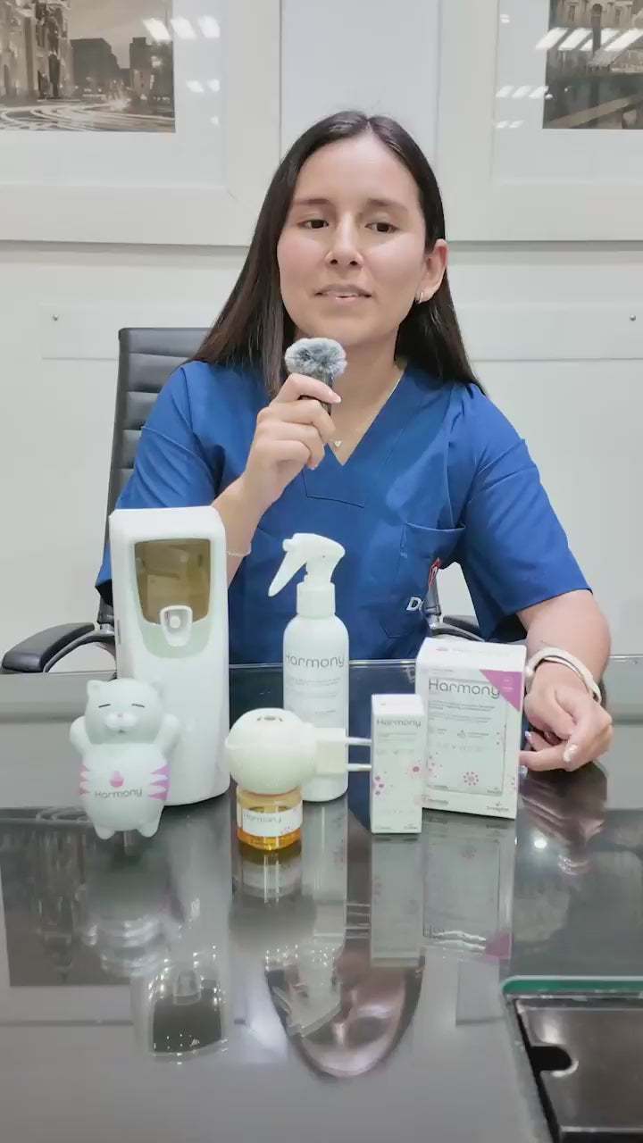 Harmony Pets: vídeo en español sobre calma y bienestar durante los fuegos artificiales; muestra difusor, spray, toallitas y atomizador.