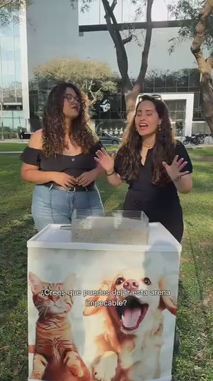 Reto de aglomeración y limpieza con America Litter Quick Clumping. Vídeo con explicación en español.